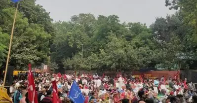 ദളിതര്‍ക്കെതിരായ അതിക്രമങ്ങള്‍ അവസാനിപ്പിക്കണം; ജന്തര്‍മന്തറില്‍ നൂറുകണക്കിനാളുകളുടെ പ്രതിഷേധം