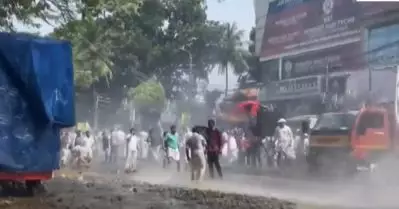 കെ.പി.സി.സി മാർച്ചിൽ പൊലീസിന്റെ കണ്ണീർ വാതകം; കെ. സുധാകരന് ദേഹാസ്വാസ്ഥ്യം, പ്രസംഗം പാതിവഴിയിൽ നിർത്തി സതീശൻ