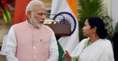 ‘പ്രിയങ്ക ഗാന്ധിക്ക് പകരം എന്തുകൊണ്ട് മമത പ്രധാനമന്ത്രിക്കെതിരെ മത്സരിക്കുന്നില്ല?’
