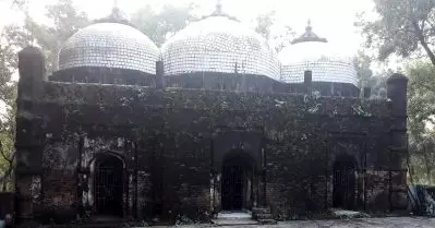 ത്രിപുരയില്‍ മുസ്‌ലിം പള്ളി ജഗന്നാഥ ക്ഷേത്രമാണെന്ന് അവകാശപ്പെട്ട് സംഘപരിവാര്‍; പള്ളിപൂട്ടി മുദ്രവെച്ച് ബി.ജെ.പി സര്‍ക്കാര്‍