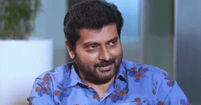 ‘അധികമാരോടും ആ ചിത്രത്തെ കുറിച്ച് പറഞ്ഞിട്ടില്ല,’ ആദ്യമായി തിരക്കഥ എഴുതുന്ന ചിത്രത്തെ കുറിച്ച് നരേൻ
