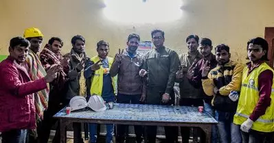 ഇവരാണ് ‘റിയൽ ഹീറോസ്’; 26 മണിക്കൂർ ജീവൻ പണയംവെച്ച് രക്ഷാപ്രവർത്തനം നടത്തിയ 12 അംഗ തൊഴിലാളികൾ
