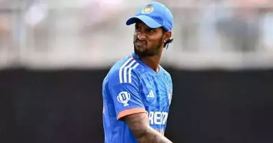 യുവരാജിന്റെ പിന്‍ഗാമിയെന്ന് വാഴ്ത്തിയവന്‍ നാണക്കേടിന്റെ റെക്കോഡില്‍; തലകുനിച്ച് തിലക്