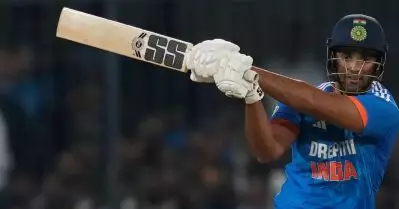 ‘മക്കളെ ഇത് ചെന്നൈ കൊണ്ടുവന്ന മുതലാണ്’, ഈ ക്രെഡിറ്റ് പിന്നെ ആര്‍ക്കു കൊടുക്കാനാണ്