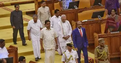 ‘രാഷ്ട്രത്തെ നിലനിർത്തിയത് ഫെഡറലിസം’; ഒരു മിനിട്ട് മാത്രം നയപ്രഖ്യാപനം വായിച്ച് ഗവർണർ