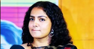 അന്ന് അവാര്‍ഡ് വാങ്ങാത്തത് എന്തുകൊണ്ടാണെന്ന് ഇന്നും പലര്‍ക്കും അറിയില്ല; പാര്‍വതി തിരുവോത്ത്