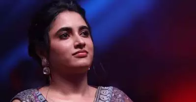 മാസ് ഹീറോയുടെ കൂടെയാണ്, ശ്രദ്ധയോടെ അഭിനയിക്കണമെന്ന് മാതാപിതാക്കള്‍ ഉപദേശിച്ചു: പ്രിയങ്ക മോഹന്‍