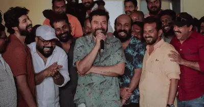 കേക്ക് മുറിച്ച് ന്യൂ ഇയര്‍ ആഘോഷിച്ച് മമ്മൂട്ടിയും രാജ് ബി. ഷെട്ടിയും: ചിത്രങ്ങള്‍