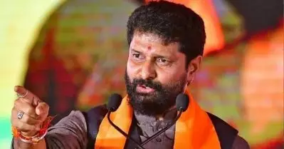 ഇന്ത്യന്‍ ദേശീയ പതാകയെ താലിബാന്‍ പതാകയോട് ഉപമിച്ച് ബി.ജെ.പി നേതാവ്; വ്യാപക വിമര്‍ശനം