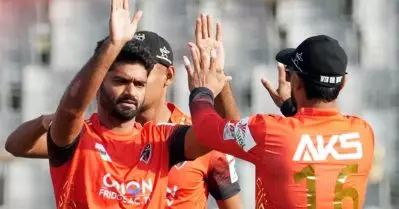 അഞ്ചെണ്ണം വീഴ്ത്തി അഞ്ചാമൻ; റെക്കോഡ് നേട്ടവുമായി പാകിസ്ഥാന്റെ കുന്തമുന