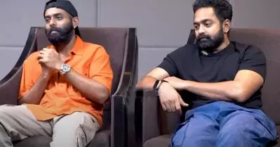നീയായതുകൊണ്ട് സന്തോഷമുണ്ടെന്ന് ആസിഫ് ഇക്ക, അദ്ദേഹത്തിനൊപ്പം ഇരിക്കുമ്പോഴാണ് ആ കോള്‍ വന്നത്: അര്‍ജുന്‍ അശോകന്‍