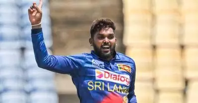 ഹസരങ്ക മാജിക് തുടരുന്നു; ചരിത്രത്തിൽ രണ്ടാമൻ ലങ്കൻ സിംഹം