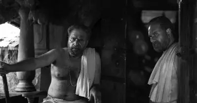 എന്തുകൊണ്ട് ഭ്രമയുഗം ബ്ലാക്ക് ആന്‍ഡ് വൈറ്റില്‍? മറുപടിയുമായി മമ്മൂട്ടി
