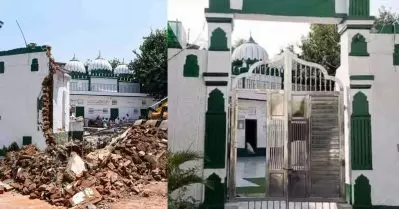 ദൽഹിയിൽ 600 വർഷം പഴക്കമുള്ള പള്ളി പൊളിച്ചുമാറ്റി; അനധികൃതമെന്ന് തെളിയിക്കുന്ന രേഖകൾ ഹാജരാക്കാൻ കോടതി നിർദേശം