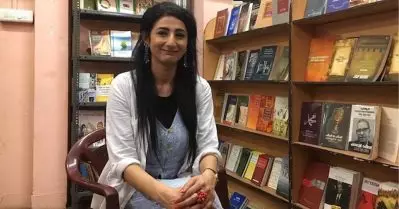 ‘ദല്‍ഹിയില്‍ നിന്ന് ഓര്‍ഡറുണ്ട്’; ആര്‍.എസ്.എസിനെ വിമര്‍ശിച്ച ഇന്ത്യന്‍ വംശജയായ എഴുത്തുകാരിയെ എമിഗ്രേഷന്‍ നിഷേധിച്ച് നാടുകടത്തി