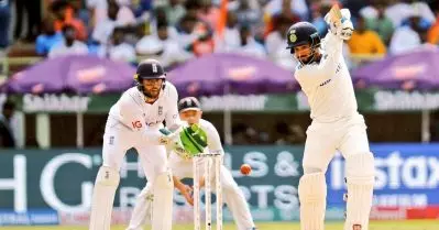 നാലാമനായി ഇറങ്ങി ഇങ്ങനെ ഒരു റെക്കോഡ്, അതും കോഹ്‌ലിയെ മറികടന്ന്