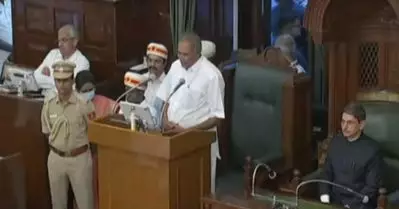 ആരിഫ് മുഹമ്മദ് ഖാന് പിന്നാലെ ആര്‍.എന്‍. രവിയും; ഇത്തവണ വിയോജിപ്പ് പ്രകടമാക്കി നയപ്രഖ്യാപനം വായിക്കാതെ സഭ വിട്ടു