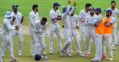 രഞ്ജി ട്രോഫിയില്‍ മധ്യപ്രദേശ് സെമിഫൈനലില്‍; ആന്ധ്രയെ തോല്‍പ്പിച്ചത് നാല് റണ്‍സിന്