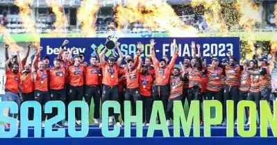 സൗത്ത് ആഫ്രിക്കയിലെ രാജാക്കന്മാർ ‘ഹൈദരാബാദ്’; കിരീട തിളക്കത്തിൽ ഓറഞ്ച് ആർമി