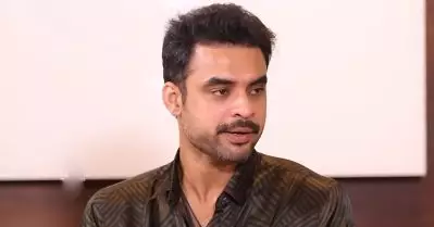 എനിക്ക് ഈ പ്രിവിലേജ് വേണ്ടെന്ന് പറഞ്ഞ് നിന്നാല്‍ ആ സാഹചര്യത്തില്‍ ചിലപ്പോള്‍ നമ്മള്‍ മരിച്ചുപോകും: ടൊവിനോ