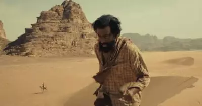 സിനിമക്ക് വേണ്ടി യഥാര്‍ത്ഥ നഖം വളര്‍ത്താന്‍ ആലോചിച്ചതാണ്, പക്ഷേ ആ തീരുമാനം മാറ്റാന്‍ കാരണം അതാണ്: പൃഥ്വിരാജ്