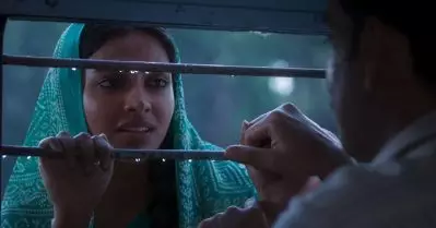 പൃഥ്വി എനിക്ക് നജീബാണ്, ആടുജീവിതത്തിൽ ഞാൻ നജീബിനെ മാത്രമാണ് കണ്ടത്: അമല പോൾ
