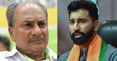രാജ്യദ്രോഹിയായവര്‍ക്ക് വേണ്ടി എ.കെ. ആന്റണി പ്രചരണത്തിനെത്തുമെന്ന് കരുതുന്നില്ല: അനില്‍ ആന്റണി