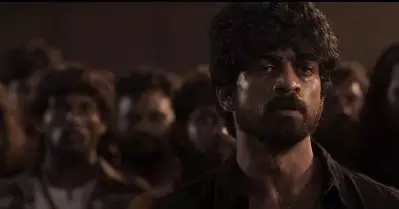 ആ സീനിൽ സിഗരറ്റ് വലിക്കുമ്പോൾ എന്റെ കൈ വിറക്കുന്നുണ്ടായിരുന്നു, മുന്നിലുള്ളത് അവരല്ലേ: അർജുൻ ദാസ്