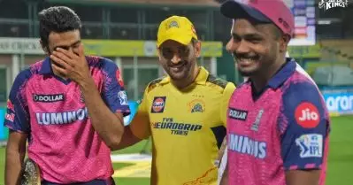 രാജസ്ഥാന്റെ അഞ്ഞൂറാന് സഞ്ജുവിന്റെ വക സ്‌പെഷ്യല്‍ സര്‍പ്രൈസ്; ഐ.പി.എല്ലിന് മുമ്പ് രാജസ്ഥാന്‍ ക്യാമ്പിലെ കാഴ്ചകള്‍