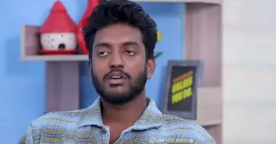 പകുതി മാത്രം ചിരിക്കുന്ന ചന്തുവിനോട് മുഴുവൻ ചിരിക്കാൻ പറയും; അതിന് കാരണം അതാണ്: ദീപക് പറമ്പോൾ