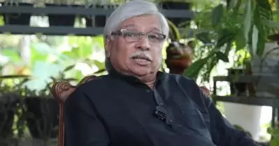 ആ ഹിറ്റ് സിനിമക്ക് വേണ്ടി തിരക്കഥ എഴുതുമോയെന്ന് ചോദിച്ചപ്പോള്‍ അതല്ലേ എന്റെ പണിയെന്നാണ് ശ്രീനിവാസന്‍ പറഞ്ഞത്: കമല്‍