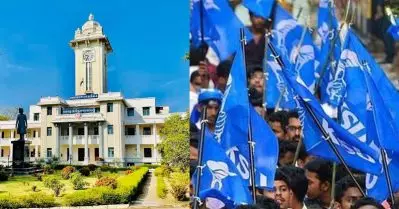 എസ്.എഫ്.ഐ പ്രവര്‍ത്തകര്‍ വിദ്യാര്‍ത്ഥികളെ മര്‍ദിച്ചു; കേരള സര്‍വകലാശാല കലോത്സവത്തില്‍ കെ.എസ്.യു പ്രതിഷേധം