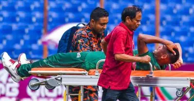ചെന്നൈക്ക് ഇരട്ടപ്രഹരം; സ്റ്റാര്‍ പേസര്‍ ഗ്രൗണ്ടില്‍ കുഴഞ്ഞുവീണു