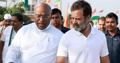 ബാങ്ക് അക്കൗണ്ടുകള്‍ക്കെതിരായ ആദായനികുതി വകുപ്പിന്റെ നടപടി തടയണം; കോണ്‍ഗ്രസിന്റെ ആവശ്യം തള്ളി അപ്പലേറ്റ് ട്രിബ്യൂണല്‍