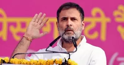 ബി.ജെ.പിക്ക് വോട്ട് ചെയ്തില്ലെങ്കില്‍ ബുള്‍ഡോസര്‍ കയറ്റുമെന്ന് വോട്ടര്‍മാര്‍ക്ക് ഭീഷണി: രാഹുല്‍ ഗാന്ധി