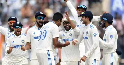ടെസ്റ്റില്‍ ഇന്ത്യന്‍ കുതിപ്പ്; ഒരു വെടിക്ക് മൂന്ന് റെക്കോഡ്, ഇംഗ്ലണ്ടിനെതിരെ രോഹിത്തിന്റെ വിളയാട്ടം