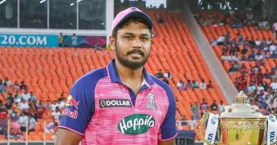 രാജസ്ഥാന്റെ ത്രില്ലർ ജയം എല്ലാവരും ആഘോഷിക്കുമ്പോൾ വ്യത്യസ്തനായി സഞ്ജു; വീഡിയോ