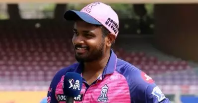 ചരിത്രമത്സരത്തില്‍ ചരിത്ര നേട്ടം; രോഹിത് പൊന്നുപോലെ കാത്ത റെക്കോഡും ഇനി സഞ്ജുവിന്