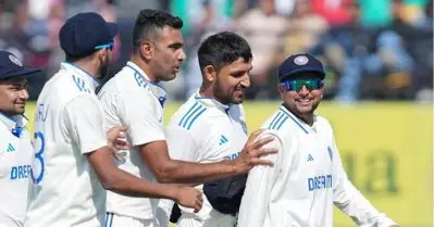 ‘നീ വെച്ചോടാ…. എനിക്ക് 35 എണ്ണമുണ്ട്’; സുവനീര്‍ ആരെടുക്കണമെന്ന് കണ്‍ഫ്യൂഷന്‍, ഒടുവില്‍ അശ്വിന്‍ കുല്‍ദീപിനോട് പറഞ്ഞത്