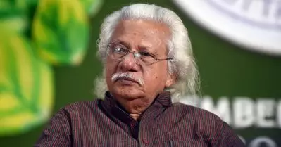 അധികാരം ഉപയോഗിച്ച് കേന്ദ്രസര്‍ക്കാര്‍ ആളുകളെ ഭയപ്പെടുത്തുന്നു; ഇന്ത്യയുടെ ഭാവിയില്‍ ആശങ്ക ഉണ്ടെന്ന് അടൂര്‍ ഗോപാലകൃഷ്ണന്‍