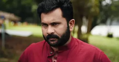 മനോരമയിലെ ആ ഇന്റര്‍വ്യൂ കാരണം സിനിമയില്‍ നിന്ന് പിന്മാറാന്‍ എനിക്ക് കഴിഞ്ഞില്ല: അജു വര്‍ഗീസ്
