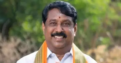 നാല് കോടി രൂപയുമായി ചെന്നൈയില്‍ ബി.ജെ.പി പ്രവര്‍ത്തകര്‍ അറസ്റ്റില്‍; സ്ഥാനാര്‍ത്ഥിക്ക് വേണ്ടിയാണ് പണം എത്തിച്ചതെന്ന് മൊഴി