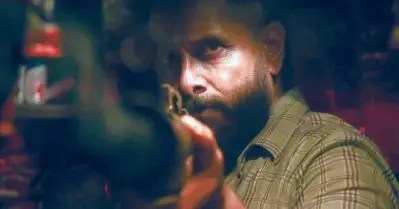 ‘ഈ വീര ധീര സൂരന്‍ മലയാളി ഡാ’ സുരാജിന് പുറകെ ചിയാന്‍ വിക്രത്തിനൊപ്പം മലയാളികളുടെ പ്രിയനടനും തമിഴിലേക്ക്