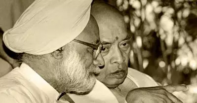 നരസിംഹറാവുവും മന്‍മോഹന്‍ സിങ്ങും ലൈസന്‍സ് രാജ് അവസാനിപ്പിച്ചു; കോണ്‍ഗ്രസിന്റെ സാമ്പത്തിക നയങ്ങളെ അഭിനന്ദിച്ച് കേന്ദ്രസര്‍ക്കാര്‍