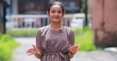 എനിക്കും നിലപാടുകളുണ്ട്; പക്ഷം പറഞ്ഞ് ഒരാളെയും വിഷമിപ്പിക്കേണ്ടതില്ലെന്ന നിലപാടിലാണിപ്പോള്‍: നെഗറ്റീവ് കമന്റിന് മറുപടിയുമായി മീനാക്ഷി അനൂപ്