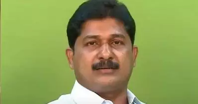 ഈ വിധി ചോദ്യം ചെയ്യപ്പെടേണ്ടത്; ജനാധിപത്യത്തെ ദുര്‍ബലപ്പെടുത്തുകയാണ്; ഹൈക്കോടതി വിധിയില്‍ സ്വരാജ്