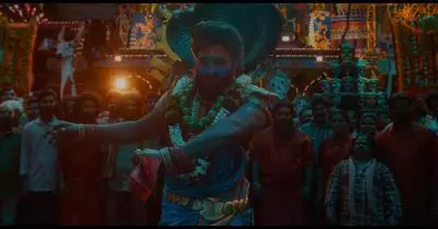 സ്വല്പം ഭക്തിമാര്‍ഗത്തിലാവാമെന്ന് വെച്ചു; വ്യത്യസ്ത ഗെറ്റപ്പില്‍ പുഷ്പരാജ്
