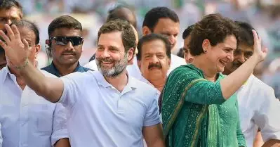 രാഹുലും പ്രിയങ്കയും വയനാട്ടില്‍; ഇന്ന് നാമനിര്‍ദേശ പത്രിക സമര്‍പ്പിക്കും
