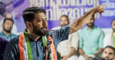 മാതൃക പെരുമാറ്റച്ചട്ട ലംഘന പരാതിയിൽ ഷാഫി പറമ്പിലിന് നോട്ടീസ്