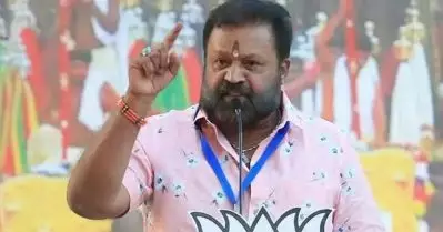 ശവകല്ലറയില്‍ നിന്ന് വന്ന് ആരും വോട്ട് ചെയ്തിട്ടില്ലല്ലോ, രണ്ട് വോട്ട് ചെയ്‌തെങ്കില്‍ തൂക്കിക്കൊല്ല്; സുരേഷ് ഗോപി